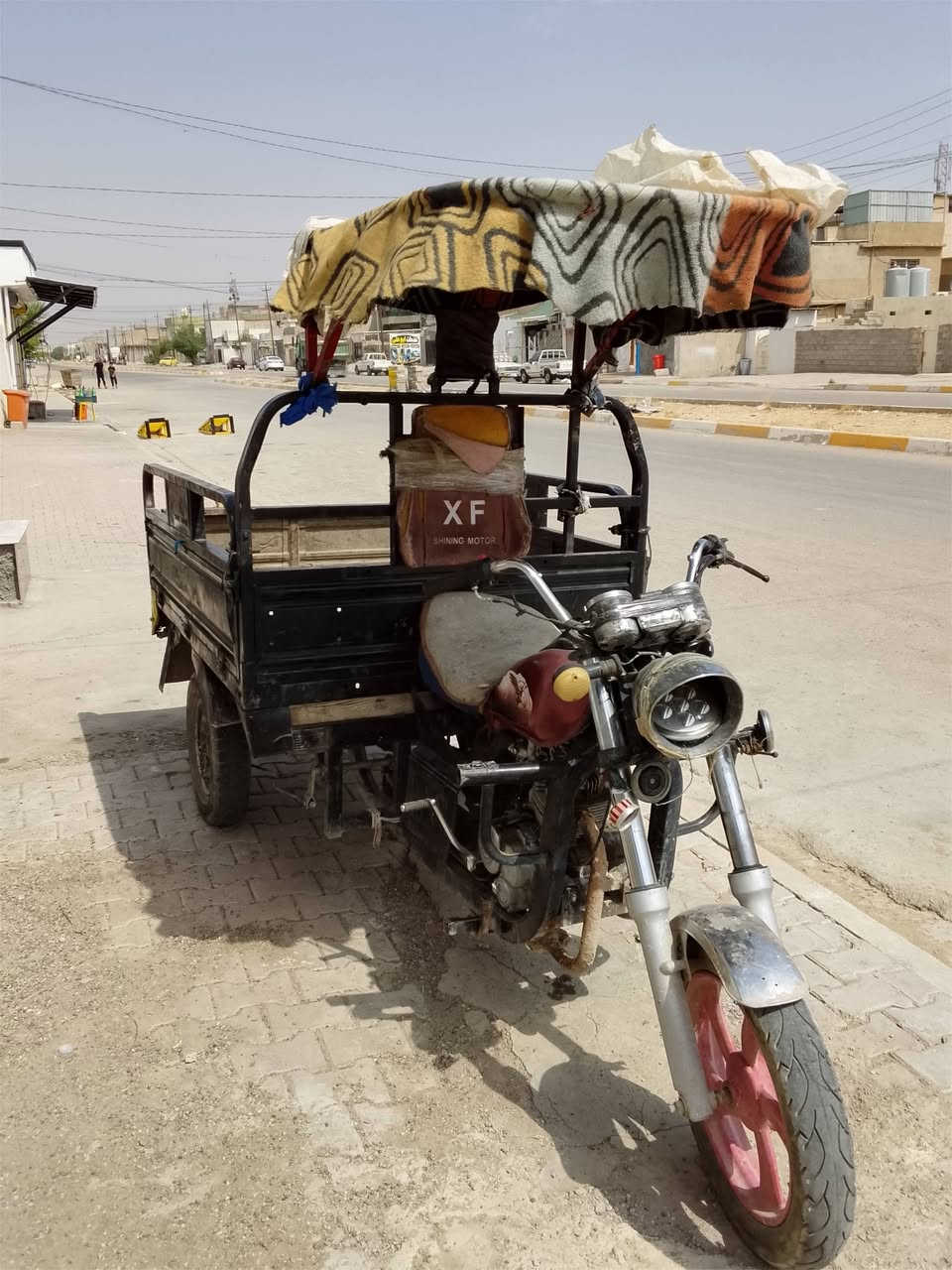 ستوته للبيع محرك ٢٠١٧ موديل ٢٠١٧ شرط النضافه بس عيب واحد الرگبه طاگه اوملحومه سعرها ٧٥٠ بيها مجال للطيبين الرقم اتصل اوتدلل ***********
