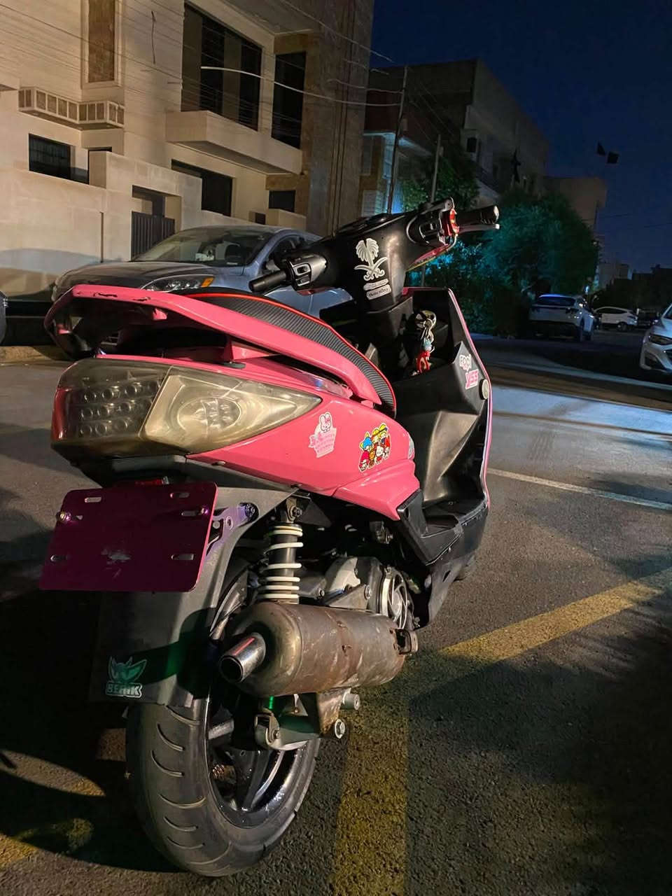 السلام عليكم سكنس فحل للبيع الدراجه كلها مزوده مكينه 59 كور تتمارك كلجات رياضي صدر امامي رياضي كابريتر قفاز وبيها اهواي غراض بعد الدراجه خير من الله اي نقص ما بيها عوزها بس سايق للاستفسار ***********
