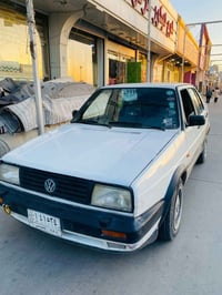 جيتا بلادي موديل 1991  گير اوتوماتيك  كوبون بنزين  سعر 30 ومجال   0770...