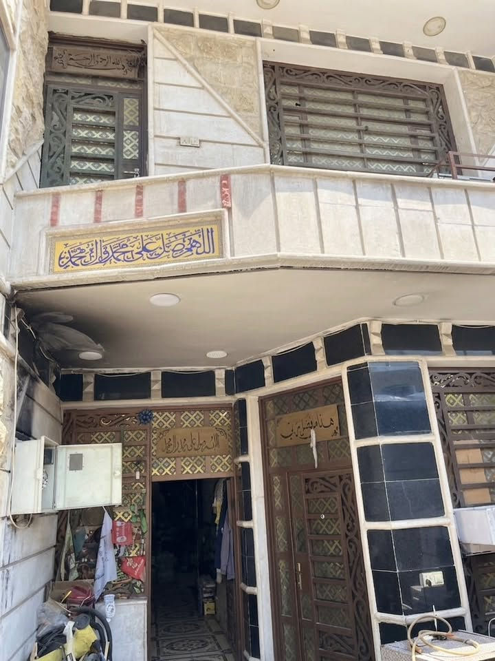 السلام عليكم الدار للبيع المساحه 150 متر بناء حديث الاستفسار الاتصال على الرقم التالي ***********
