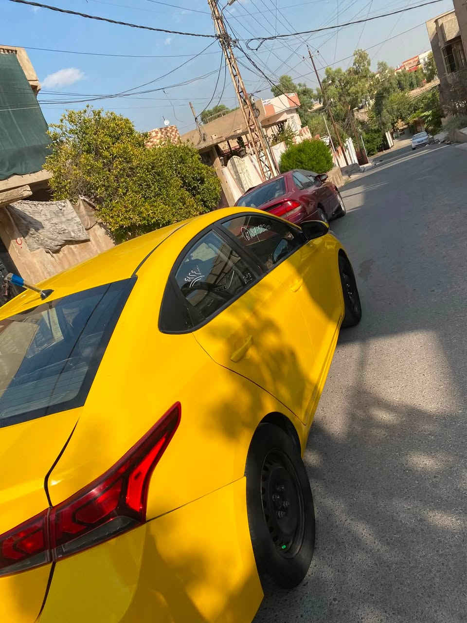 للبيع اكسنت ٢٠١٨ تكسي رقم نينوى كابون بانزين مكينة كير شرط. تبريد تدفئة كلو شغال شرط التحويل ضرر السيارة صندوق بجم كبس السعر ١٠٤ وبيها مجال 
***********
