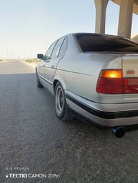 بي ام 525 • اوتوماتيك • رقم بغداد بسمي