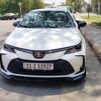👍للبيع كورلا موديل 24 مواصفات  فول بدون فتحه هابرد السياره ماشيه ٢٣ اب...