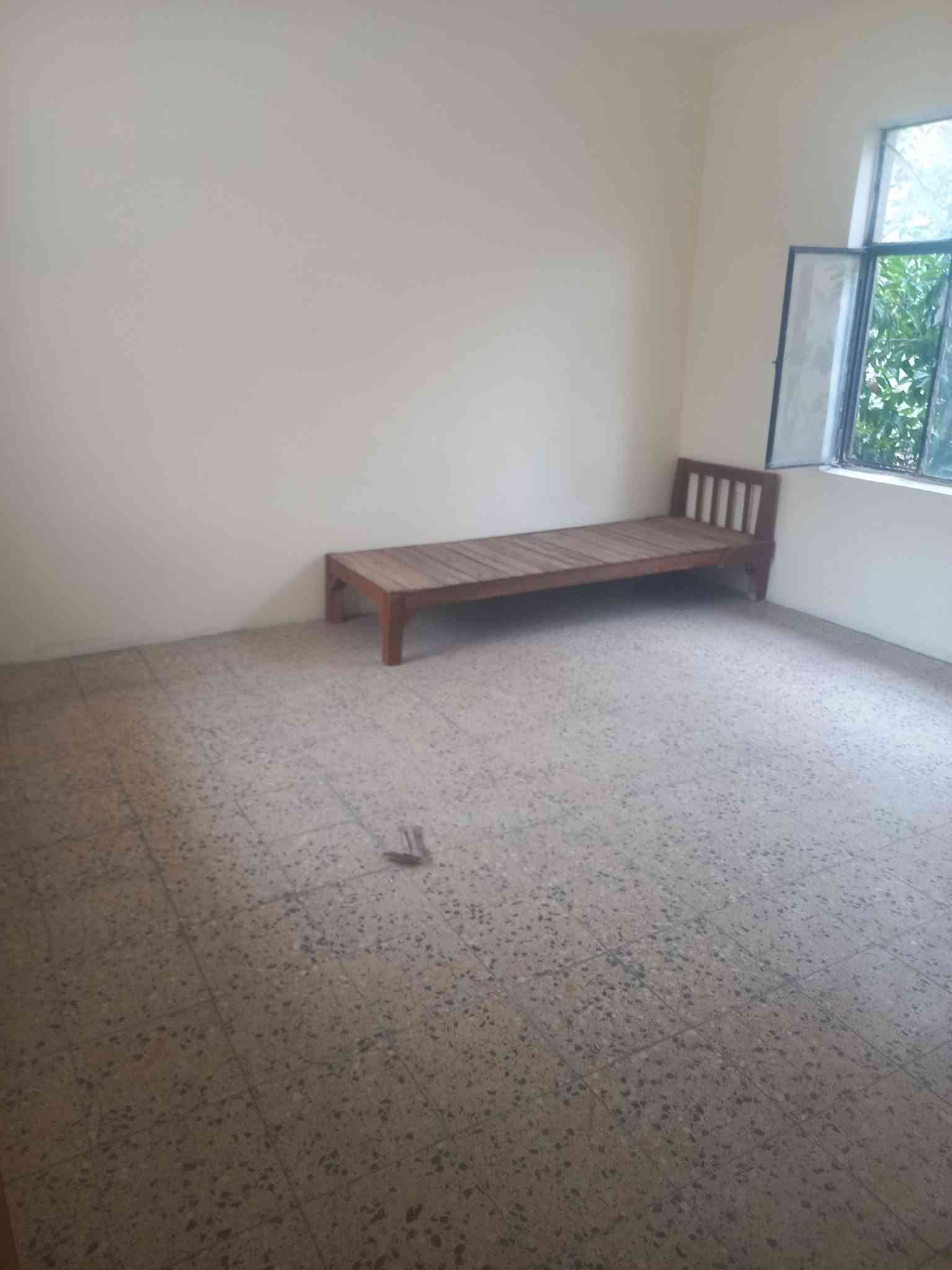 دار للإيجار • حي السكر • ٣ غرف