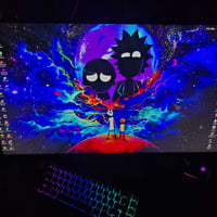 شاشة 4k ماركة black wolf حجم 27 144hz 1ms وموجود بيها حماية للعين وتشب...