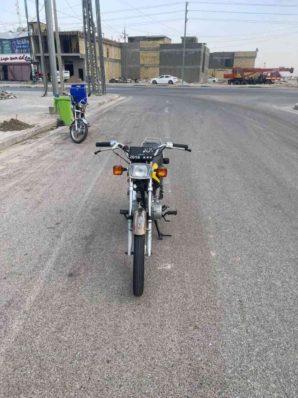 سلام عليكم 
دراجه اربع كير البيع
مديل 2018
محرك مديل 2020 دراجه خير من الله عوزه ترتيبات بصيطه 
محرك كلشي ما بيه لانقص ولا تبخير 
تخم شاير جديد وبكلايت اصلي جديد عداد جديد ولايت 
المكان كوت شارع القاضي 
السعر 650 بيه مجال الشراي متواجد خاص وهاذة رقمي بس وتساب *********** واني خادم
