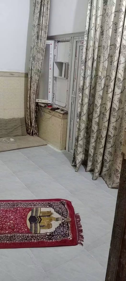 دار للبيع مطلوب للمصرف العقاري 100م طابو نجف حي الوفاء قريب سوك الهنديه طابق واحد شيلمان نظيف يتكون من غرفة وصاله ومطبخ واستقبال وصحيات مطلوب 95مليون تطلوعه 45 مليون بي مجال الاستفسار اتواصل مع الرقم ***********
