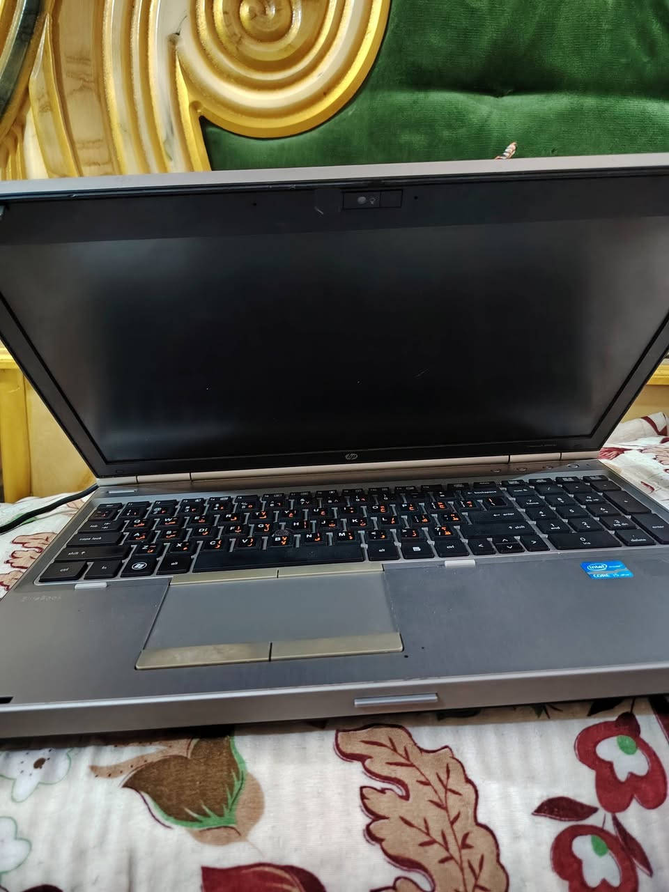 السلام عليكم لابتوب للبيع HP نضيف السعر 225عنوان بغداد الكاظمية ***********
