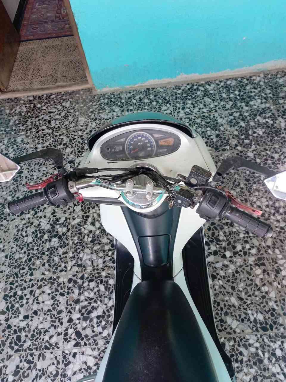 بي سي اكس • جيل اول • اتصال