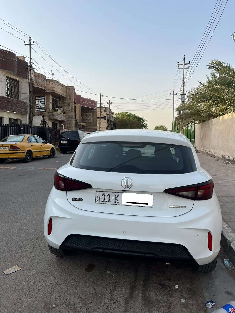 السلام عليكم شباب امجي 3للبيع السياره كلش نظيفه رقم بغداد وعنواني بغداد ***********الي يحب يستفسر التواصل عله هذا الرقم
