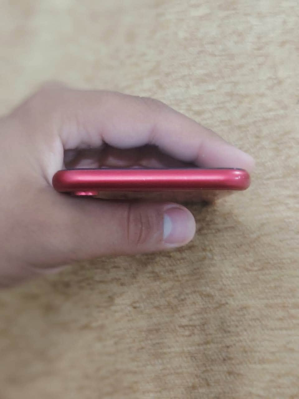 سلام عليكم
آيفون xR 
ذاكرته ٦٤
بطاريه ٧٦
والجهاز جديد 
ومكفول كفاله عامه 
للبيع 
السعر ١٦٠
وبي مجال للشراي
مكاني بغداد البلديات 
الرقم ***********

