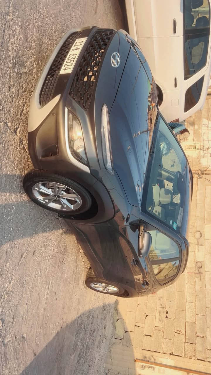 السلام عليكم
كونا موديل 23 

رقم بغداد إنكليزي 

سياره فول الفول عده الفتحه 

سياره جاهزه على آخر حبايه 

بيها كير At المرغوب 

مكان السياره واسط الكوت 

السعر 140 وبيها مجال
***********
