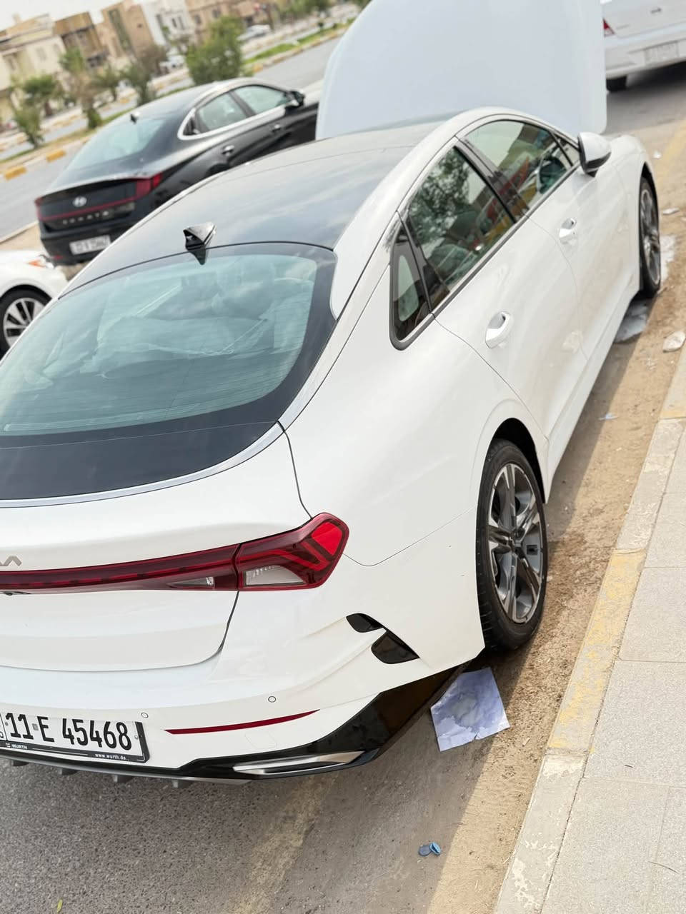 K5 2023
خليجي فول مواصفات 
بانوراما 
كامرة 
حساسات 
ويل كروم 
شاشة 
مري شفط 
5 وضعيات قيادة 
لايت 4 عدسات 
محرك 2000 دوش گير at 
تشغيل عن بعد 
ماشية 56 
السيارة بيها بارد 3 مكانات 
190 سعرها مكان السيارة الناصرية - سوق الشيوخ 
***********
