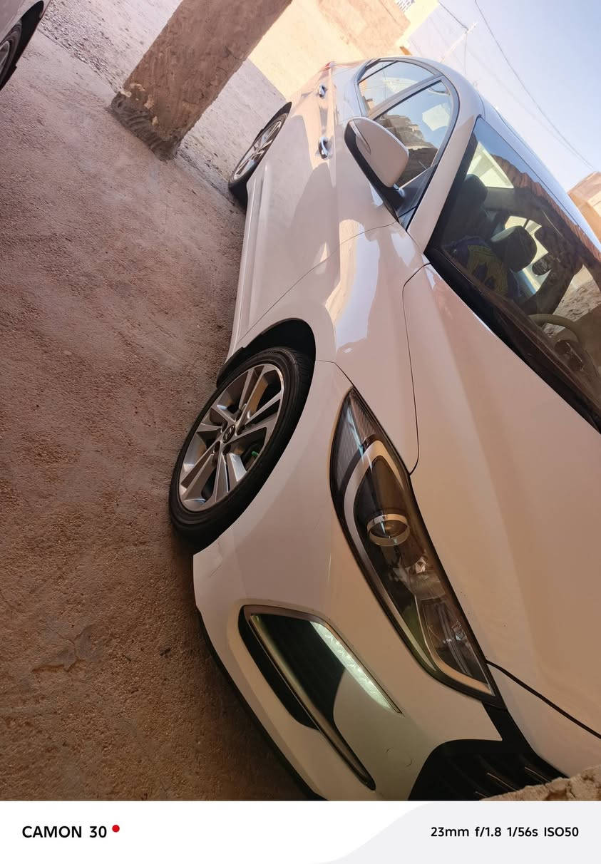 النترا • ٢٠١٨ • ١٩٥ الف