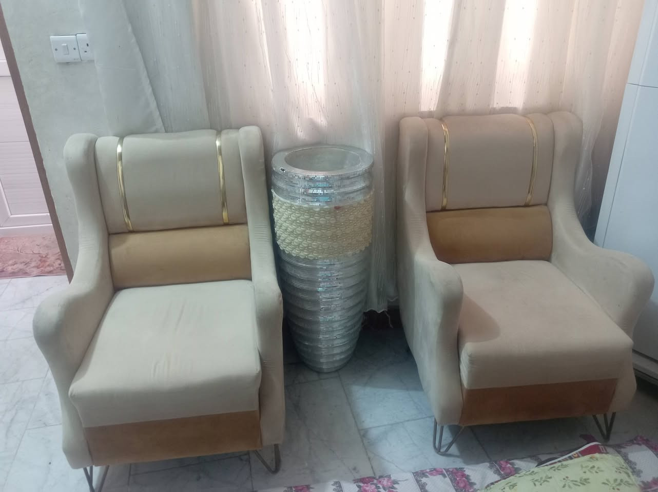 تخم جوزي للبيع ٤كراسي مع ٢كرويته ١٠نفر نضيف جدآ مع طبله كبيره و٤طبلات
تخم بيجي ٢ كراسي وكرويته ٢ نفر وكرويته ٣نفر
الرقم ***********
