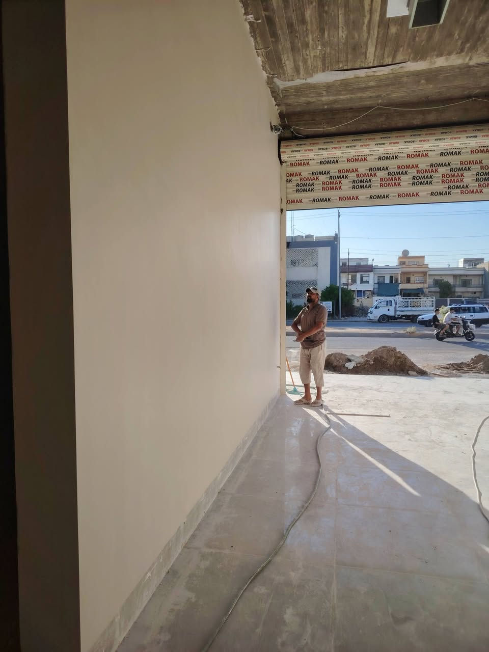 اصطه بياض كادر عمل من الموصل شغل مصاطر درجة اولى استفسار على الرقم *********** يوجد واتساب

