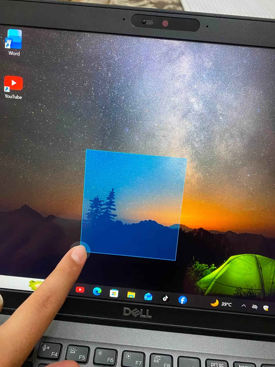 لابتوب ديل
كور i 5 الجيل 8 

ذاكره 256 رام 8  كارت شاشه داخلي 

شاشه لمس  

مذخل شحن يوسبي 

مداخل شغاله 

 توصل وتساب فقط 

***********وتساب فقط

