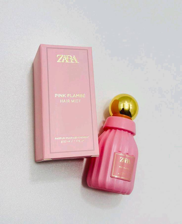 ✨🎀 عطر شعر زارا | ZARA Hair Mist 🎀✨
إذا تدورين على شعر يفوح بالأنوثة والنعومة طول اليوم، مجموعة عطور الشعر من براند ZARA راح تصير اختيارج المفضل 💖
تركيبة خفيفة على الشعر تعطي ريحة فاخرة وثبات ناعم بدون ما تسبب جفاف أو دهون، ومناسبة للاستخدام اليومي ولكل أنواع الشعر ✨

💎 متوفر بعدة روائح جذابة تناسب كل ذوق:

1️⃣ ريحة زهرية ناعمة ولمسة أنثوية راقية 🌸تعطي إحساس بالنظافة والانتعاش وتخلي شعرج يفوح بريحة هادئة وحلوة طول اليوم.

2️⃣ فانيلا دافية ممزوجة بنفحات فاخرة 🍦
ريحة جذابة وأنثوية تناسب السهرات والأجواء الباردة وتضيف لمسة دفى وأناقة لشعرج.

3️⃣ عطر التوبروز الزهري الفخم 🌼ريحة منعشة وراقية تخلي شعرج ينبض بالحيوية والنعومة مع ثبات جميل.

4️⃣ مزيج المسك والزهور الهادئة 💜ريحة رومانسية ناعمة تعطي إحساس بالفخامة والأنوثة وتناسب الاستخدام اليومي.

5️⃣ عطر الأوركيد الفاخر 🌺
رائحة أنيقة وناعمة تمنح شعرج لمسة راقية وثبات يدوم لساعات طويلة.

6️⃣ ريحة فاكهية منعشة وحيوية 🍊
تعطي انتعاش وطاقة وشعور بالنظافة والمرح طوال

الماركة: ZARA
منشأ : أمريكا 🇺🇸💯
سعر القطعة 10الاف 
🚘يوجد خدمة توصيل لجميع محافظات العراق ٤ الاف🚘