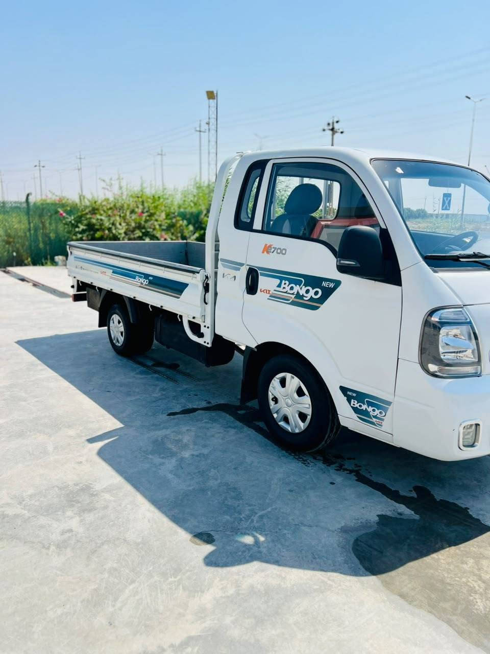 بسم الله الرحمن الرحيم
🚛 للبيع | كيا حمل موديل 2023

 رقم السياره: بغداد   

سيارة نظيفة جداً، استعمال شخصي، وجاهزة للعمل مباشرة بدون أي مصروف.

✅ المحرك ممتاز، ويوجد خيط بخار بسيط بدون تنقيص في الدهن و العزم أو الأداء.
✅ الكير ممتاز.
✅ الحدادية سليمة.
✅ التبريد شغال 100%، وتم عمل صيانة للأدامة قبل شهر.
✅ تخم تايرات خلفي جديد.
✅ السيارة باسمي وتحويل مباشر.
✅ السنوية نافذة لغاية 2028.
✅ السيارة بيها بارد كما موضح بالسونار في الصور.
✅ السيارة جاهزة من كير ومحرك وحدادية وتايرات، وما تحتاج غير دهن وكاز وتمشي.

سبب البيع: الحاجة إلى السيولة.

💰 السعر: 145 وبيه مجال.

📍 العنوان: بابل – الإسكندرية.

📞 للاستفسار والاتصال:
***********
***********

الله يبارك لصاحب النصيب، والرزق على الله.
