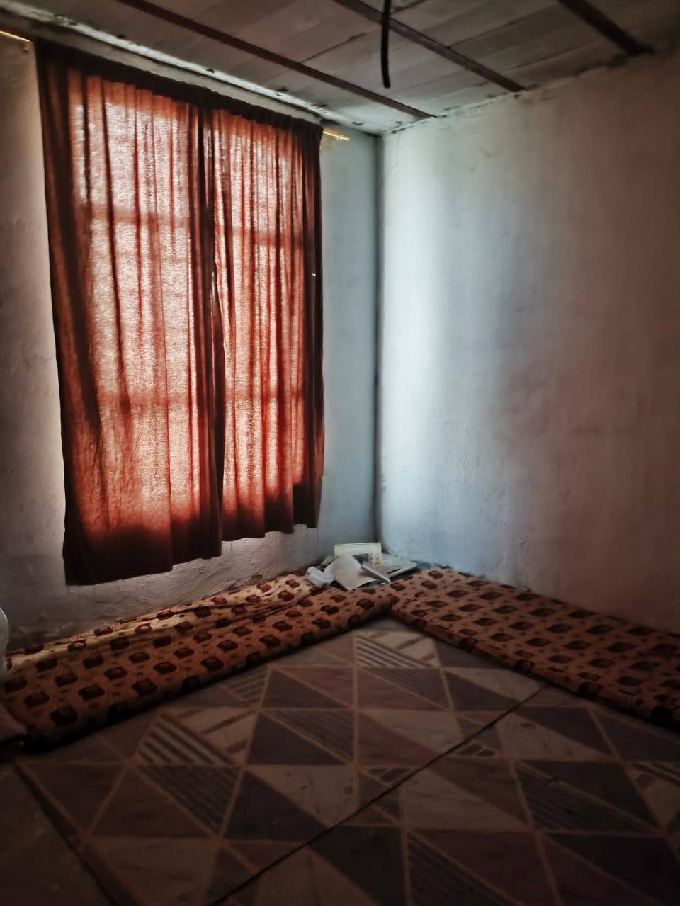 ٥٠م طابقين للبيع حي ميسان الزراعي نهاية شارع الزوار شارعه مبلط ١٢م عرضه للاستفسار الاتصال ع ***********
