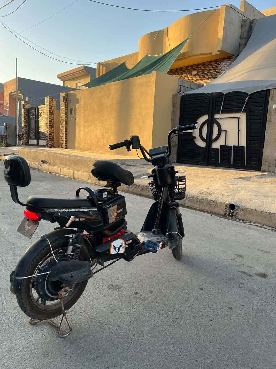ماطور شحن • بدون بطاريات • كهربائيات شغالة