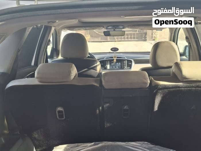 سورنتو ١٩ خليجي  على ايدي من الشركة
ماشية ٨٢ الف
السعر 225 ورقة 
مكاني بغداد حي العدل
***********@
