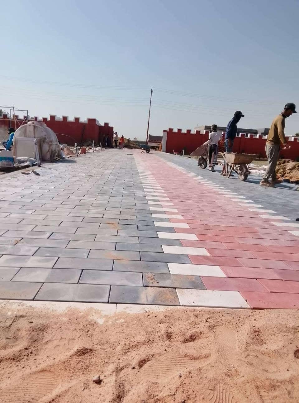 🔥 سلام عليكم 🔥
🏗️ تنفيذ جميع أعمال المقرنص والتشطيبات الحديثة بأعلى دقة وإتقان
🪓 عمل مقرنص
⚒️ عمل كابات
🔨 عمل أرصفة
🚧 عمل ساقيات
📎 عمل مرمر
🔩 عمل بورسلين
🧱 عمل كاشي
⚔️ عمل كربستون
🎨 عمل نقشات وديكورات حديثة
✅ السرعة في الإنجاز
✅ الدقة في العمل
✅ أسعار مناسبة
✅ كادر متخصص وخبرة مميزة
📍 نعمل في بغداد وجميع المحافظات 🇮🇶
📞 للحجز والاستفسار:
***********
