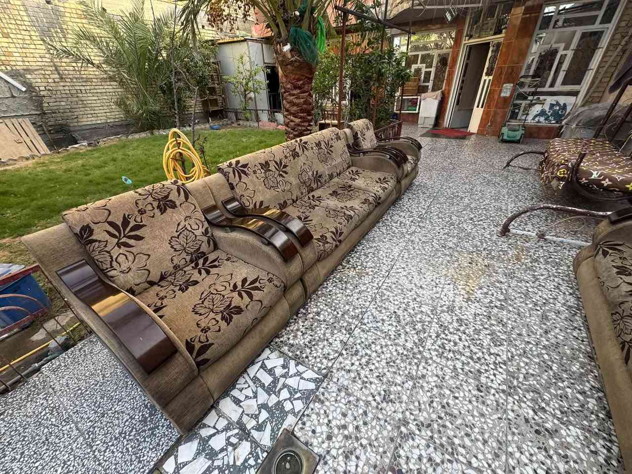 كنب • مستعجل • البنوك