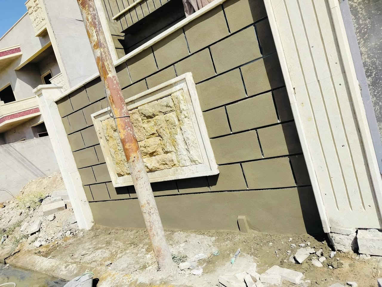 السلام عليكم  خلفه الباخ متفرغ حالين شغل درجه اولى. ‏***********
