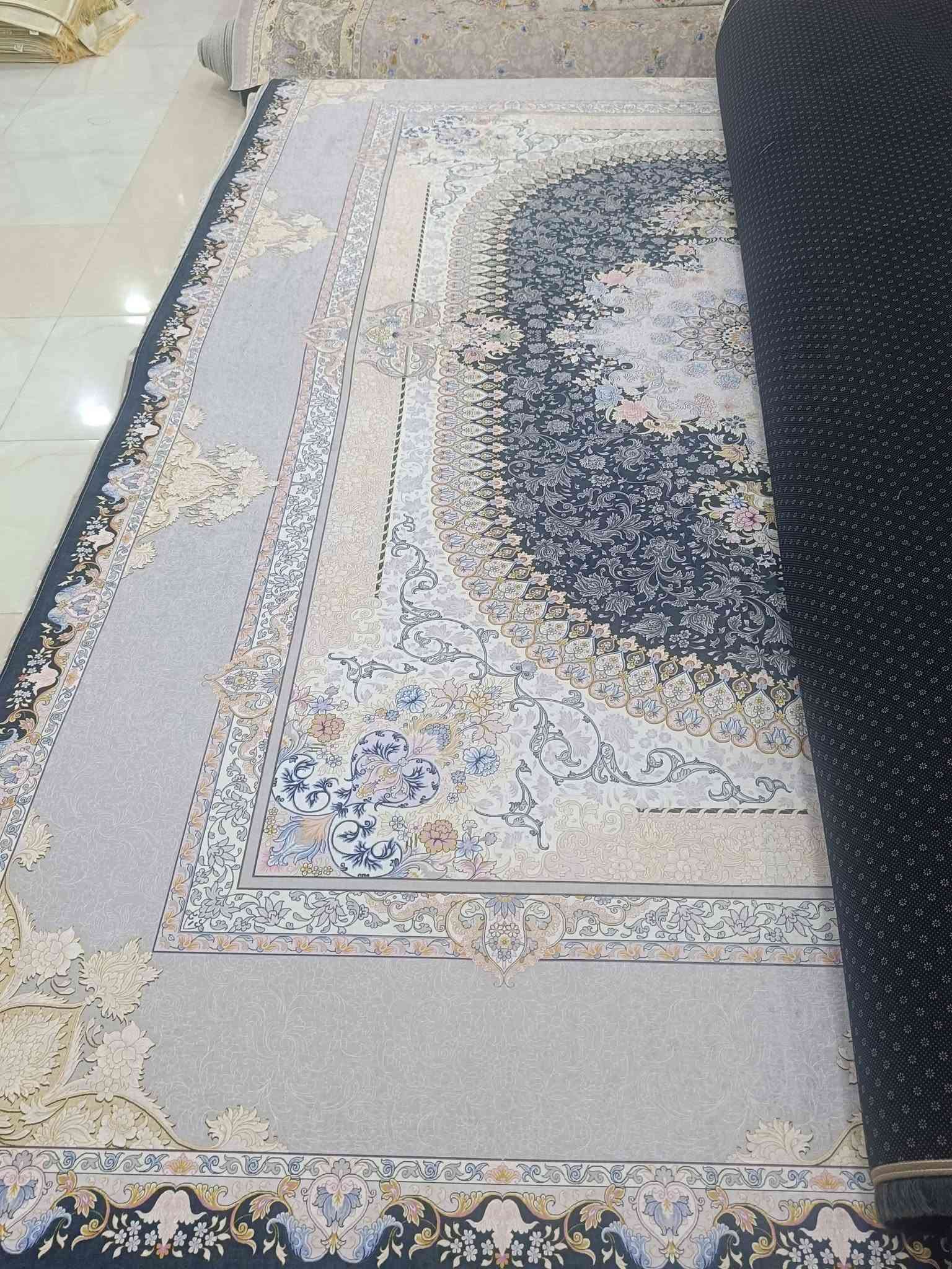 داشکان پشتلاستیک ئەسڵی هەموو نەخش و قیاسێک مەتری 8هەزار واتە فەرشێکی 3x4تەنها 95هەزار
لەسموود سەروی مارکێت ئاڵتون بەرانبەر پێشانگای بورهان 
ژمارە *********** تاکو ڕۆژی جمعە
