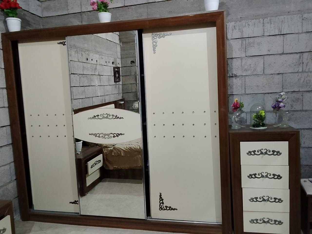 عرفه للبيع تصال على الرقم
***********
