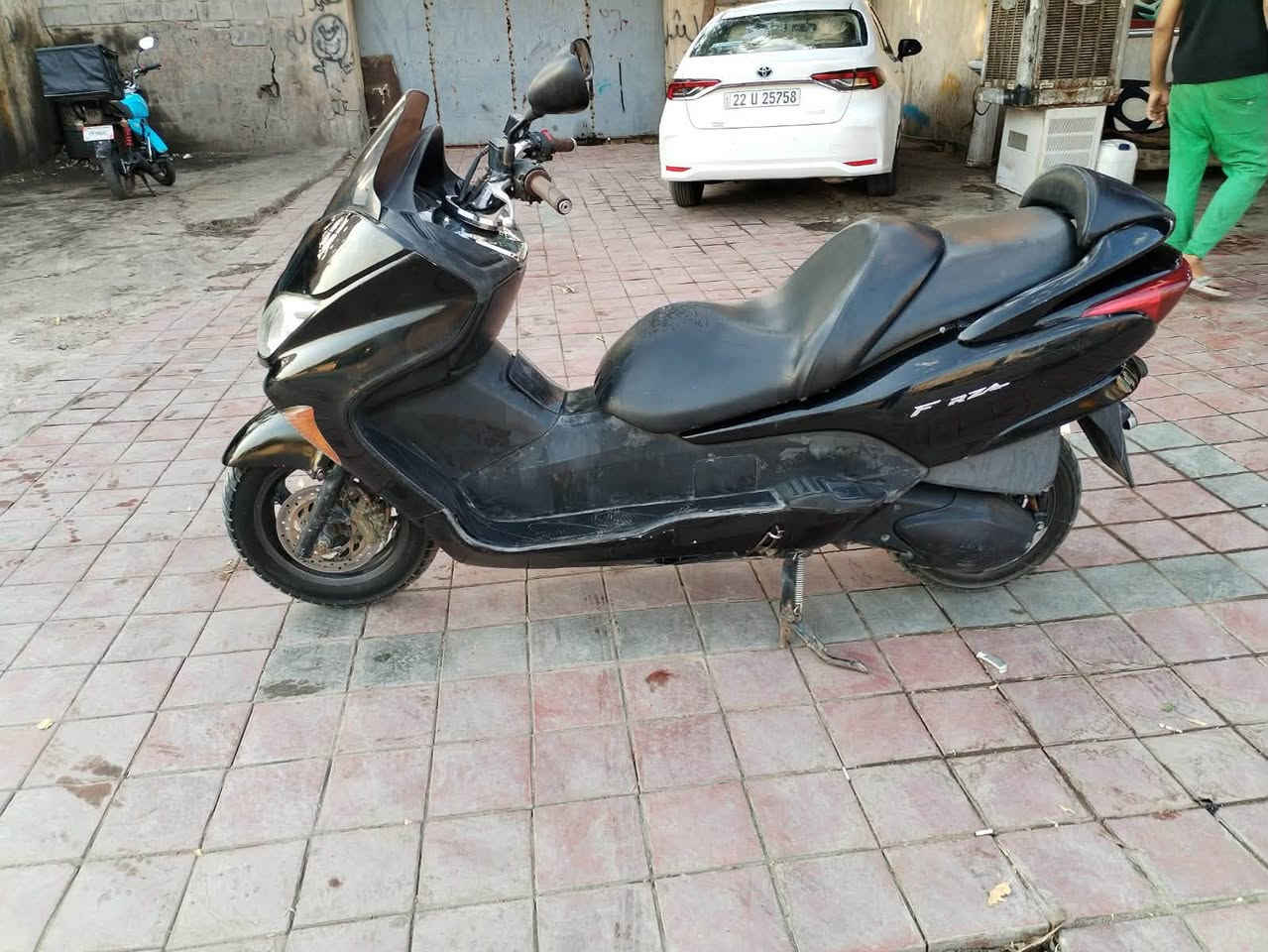السلام عليكم شباب
فورزة 0/8 دراجه خير من الله نكره سلف كهربائيات كلهة شغاله عميه بلاد سعرهه 800 وبيعة مجال كلش بصيط دراجه مجفته قبل فتره محركهة اخرس مكاني بغداد اي استفسار خابرني علا هاذ الرقم ***********
