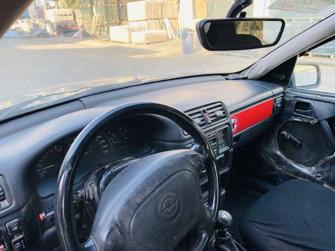 سلاو سه ياره بؤ فرؤشتن ؤبل فيكترا مؤديل 1992 كامل كراوه 1995  مه كينه ي 16 قايش بأنه جيرو مه كينه ي  مه زبووته بي كيشه يه  سه نا وي نيناوه يه وه كه لاشي له كه لا ئاولات مه زبووته  سه حري 22 وه ره قه مه عه ملايك تيدايه ره قم ***********  تيبيني كؤرينه وه ناكم له كه ل هيج سه ياريك بأس فرؤشتنه أربيل, العراق
