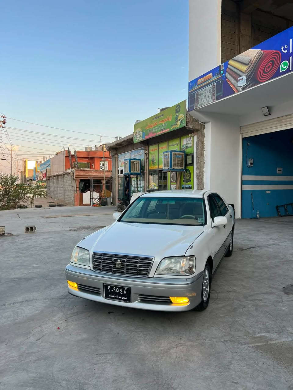 ‎بە ناوی خودای گەورە
***********
***********
‎مەلیکە موس ٢٠٠١ ڤیڤیتی
ئاڵتوونی بازاڕ کەم بەنزین خۆر
٥٩$ گەڵا و معامەلەیەکی برایانە موشتەری نیت سەری خۆت و منیش مەیەشێنە مەڵێ گرانە ئەمە شفتەکانی بازاڕ نییە
کۆدی هەیە و بارکۆدیشی وەرگرتووە بە ناوی خۆمەوەیە
داشبڵی سەر و ژێر نەجەف
١دووگمە
٢ سویچی بیلادیشی لەگەڵە
‎چوار تایە و ویلی لۆک لۆک 
بێ بۆیاخە بەس شوێن موسی بۆیاخە
‎پاتری تازە کامل کارەبایی مەزبوت
‏‎ئاوێنە دەخەوێت. 
‎ئاوێنە هیتەر
‎نوقسانی تێدانیە.
‏‎هایدرۆلیک و ڕۆن و فلتەر تازە 
‏‎بانس تازە.
‏‎ناو زەرد
‏‎شاشە.. 
‏‎ئێمپریفایەری بیلاد
‏‎ساردوو گەرم بەشەرت...
کامل حەمام کراوە و تاقم وایەری چاک کراوە و کونی گەرمی گیراوە و کامل کاتم کراوە
‎بێ چاڵ و شوخت ..چاڵ بە گیانییەوە نییە ماشەڵا
ئەشیای کاملی ناو سنوقی تیایە
لە داغڵ بوونەوە هەتا ئەم دەقەیەی لای خۆمان بووە کە داغڵ بووە ٤٠ هەزاری هەقیقی ڕۆشتووە
‎سەیارەکە تاقانەیە دەعامی بۆ دەعامی بەشەرت
‏‎ئەگەر موشتەری نیت سەری خۆت و منیش مەیەشێنە 
گۆڕینەوەش دەکەم لەسەر دڵگرتن
شوێن عەربەت
***********
***********
