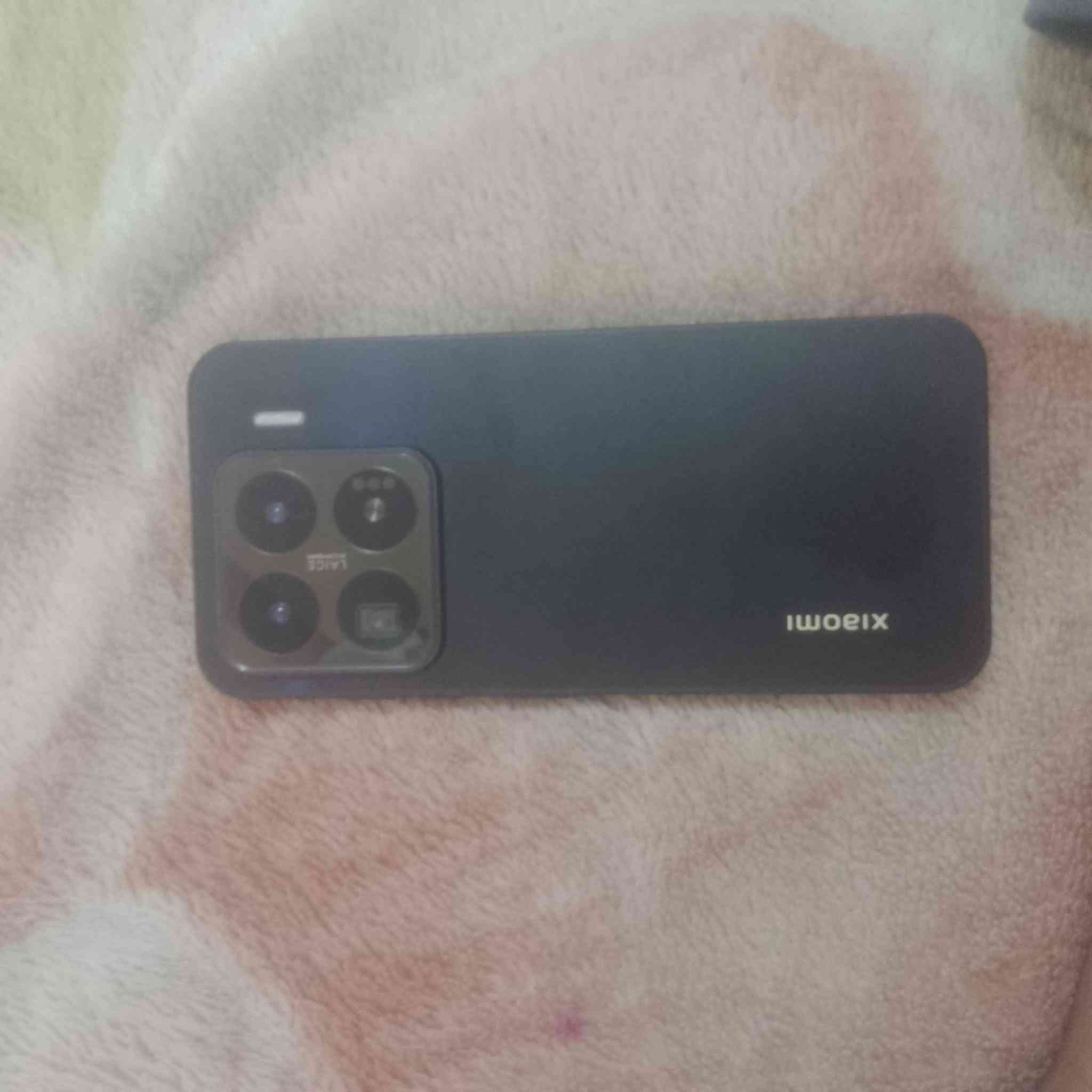 سلام عليكم
جهاز xiaomi15pro مقلد صيني بس جهاز حلوه مرتب بس مايحمل مجرد مخابره وكشخه تشيله وياك ونضافه 100٪
والله مستعمل قليل السعر 40وبي مجال قليل استفسار على الخاص او على الرقم ***********
