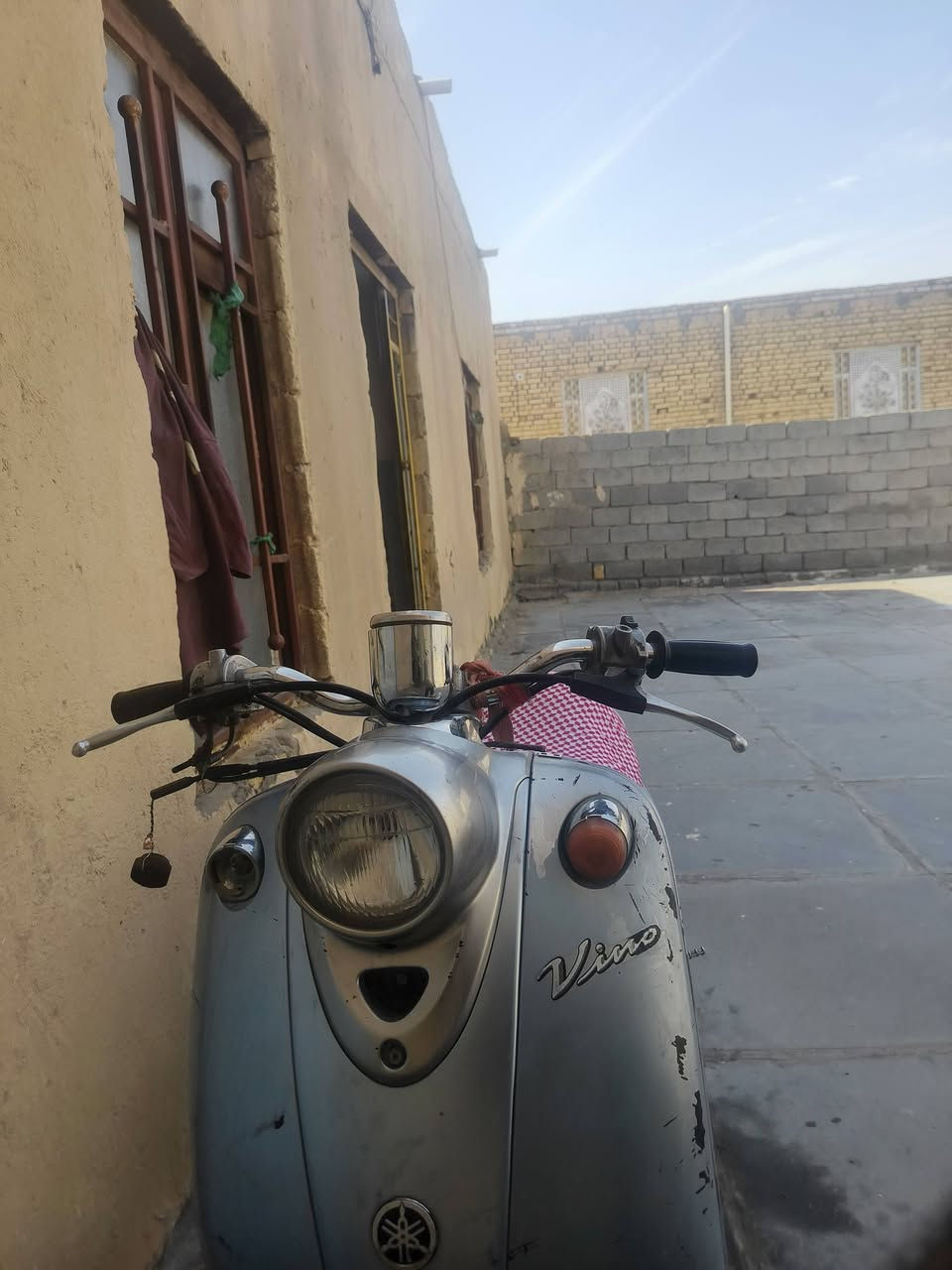 السلام عليكم دراجه عبد الحليم للبيع جاهزه مجفته بعده عل السحك كهربائيات كله شغاله اشاير لايت هورن عوزه سلف السعر 200 وبيه مجال مكاني الناصريه الغراف الاستفسار ***********
