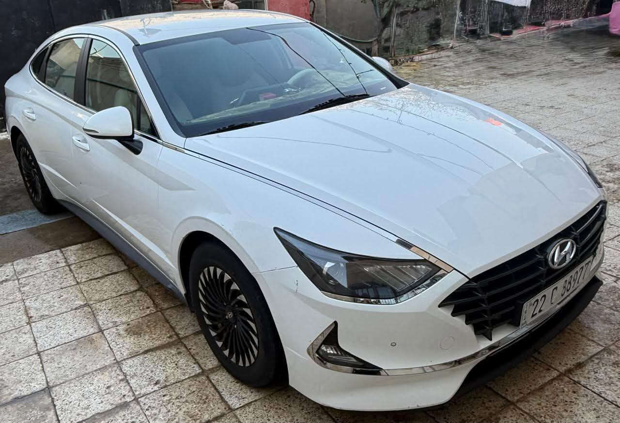 سلام عليكم مكلف بنشر 
سوناتا 2023 سياره فووول 
دوشمه ارضيه جلد 
كفاله عامه بس بيه بارد قليل 
شراي يتصل ***********
