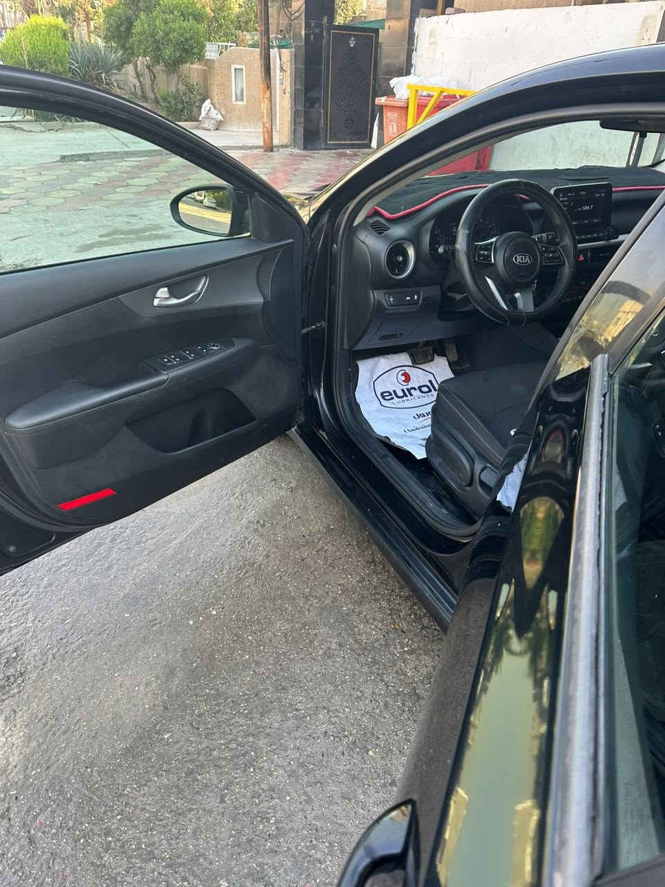فورتي ٢٠١٩ وارد امريكي

مواصفات السياره 

محرك ٢٠٠٠ دوش

شاشة اعطال

ماشيه ٦٣ الف ميل

كامره خلفيه 

شاشه ابل كاربلاي و اندرويد

وضعيتين قياده سبورت و عادي 

گير ATF

محدد سرعه كروز 

محدد مسار 

حساس امامي 

السياره بيها قطعتين صبغ و بوارد بسيطه 

***********

السعر١١٥
