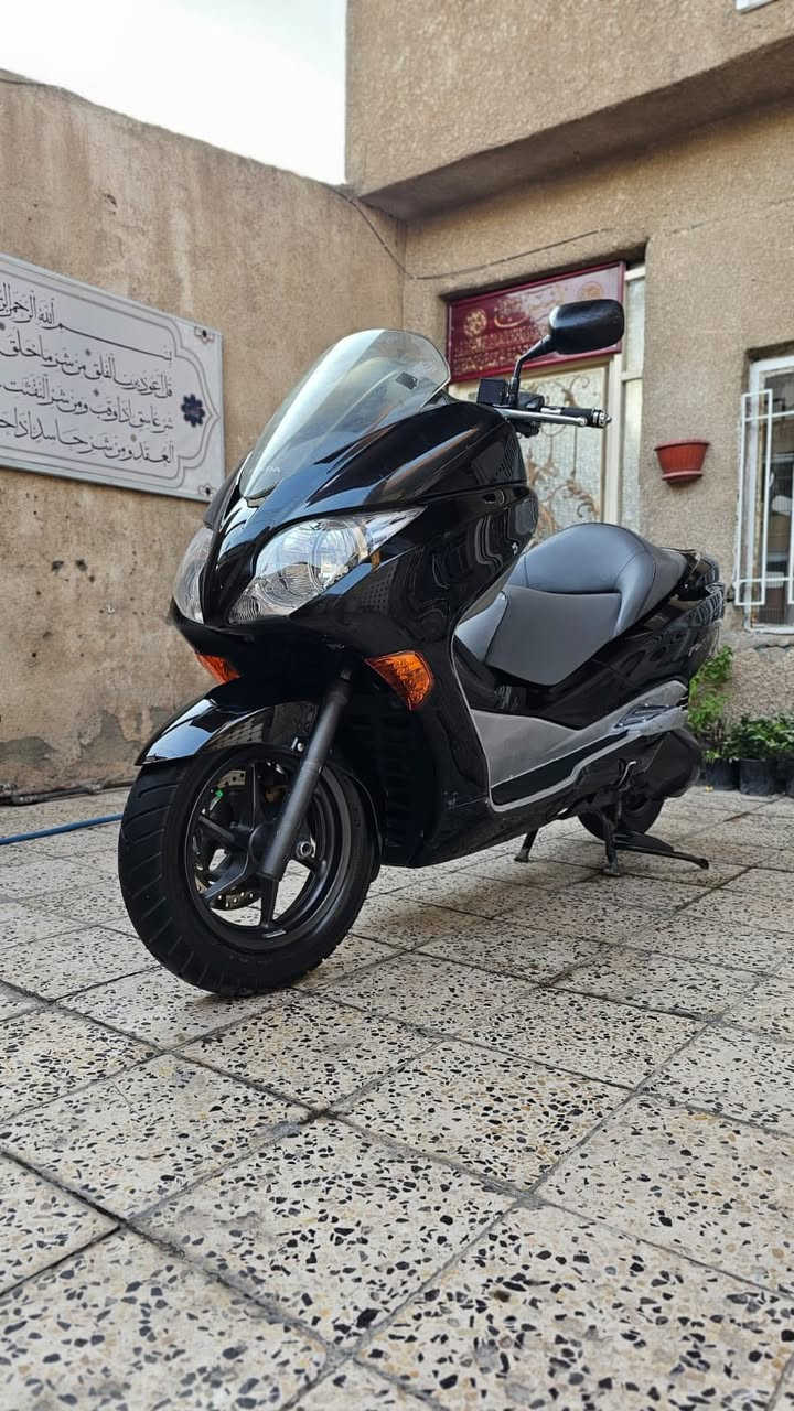 يا الله 
فورزه 10-s7
دراجه لونين 
داخل رصاصي 
لايتات كرستال
لايتات زنون  
المسافه 39الف الاستفسار 
***********مكاني البياع حي الشهداء 
وتساب أجوب فقط
