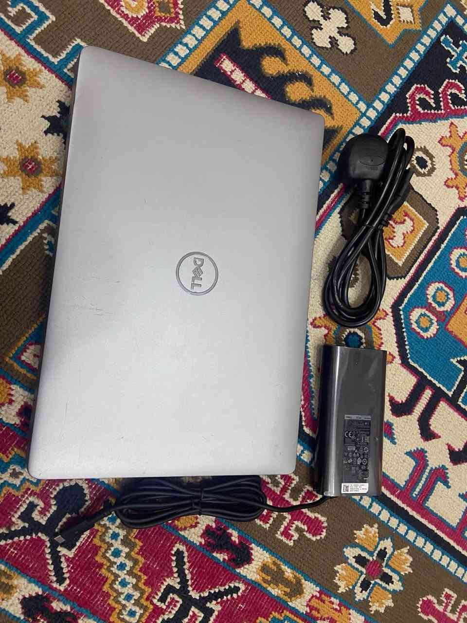 🔥 لابتوب Dell Latitude 5421 نظيف جداً 🔥
للبيع لابتوب عملي وقوي جداً بمواصفات عالية مناسب للطلاب، الموظفين، الأعمال الهندسية، والمكتبية (مع تشغيل الألعاب الخفيفة والتنافسية بكفاءة).
✨ المواصفات الفنية:
 * المعالج: Intel Core i5-11500H (جيل حادي عشر - فئة H القوية)
 * الذاكرة (RAM): 16GB DDR4 (Dual Channel لأعلى أداء)
 * التخزين (SSD): 512GB NVMe (سريع جداً في التشغيل)
 * كرت الشاشة: Intel UHD Graphics (دمج ممتاز وخفيف على الحرارة)
 * النظام: Windows 11 الأصلي محدث وجاهز الاستخدام
 * الحالة: الجهاز بحالة ممتازة ونظيفة جداً، تبريد هادئ وحرارة ممتازة تحت الفحص.
💵 السعر: 520,000 دينار عراقي (قابل للتفاوض البسيط)
📍 الموقع: البصرة - الزبير / البرجسية
📞 للتواصل والاتصال: ***********
