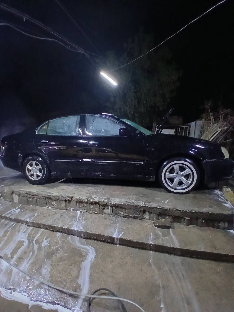 سلام وعليكم دايو ماكنوس 2005 رقم بغداد  بسمي سنويه 2031 جديده سياره مكفوله من الضربه والتبديل وصبغ مكينه اوتوماتيك خير من الله كير طبيعي يمشي مرات صير بي حاله يثكل بس بل نمره الاوله  فلوس لكير يطيحن من سعرهه باتري جديد  صدر نضيف نقص بس دبلات  الكشر شوفت عينك يرادلهه ترتيب بوليش كهربائيات شغاله سنتر لوك عدد 2  مكان بغداد كميره  قرب جزيره سياحيه سعر 36وبيهه مجال بسيط
 رقم ***********
