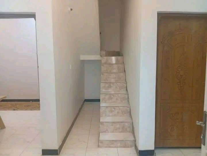 السلام عليكم 

بيت للبيع _  زراعي _كاع عامر حامي ال شمال 

مساحه البيت _100 متر مربع 

يتكون _ غرفتين _صاله _مطبخ _استقبال 

للاستفسار الاتصال على الرقم ***********

تابع الصفحة لتصلك جميع العروض

مستعدون لعرض وتسويق عقاراتكم ماعليكم سوئ أرسال التفاصيل علئ الخاص
