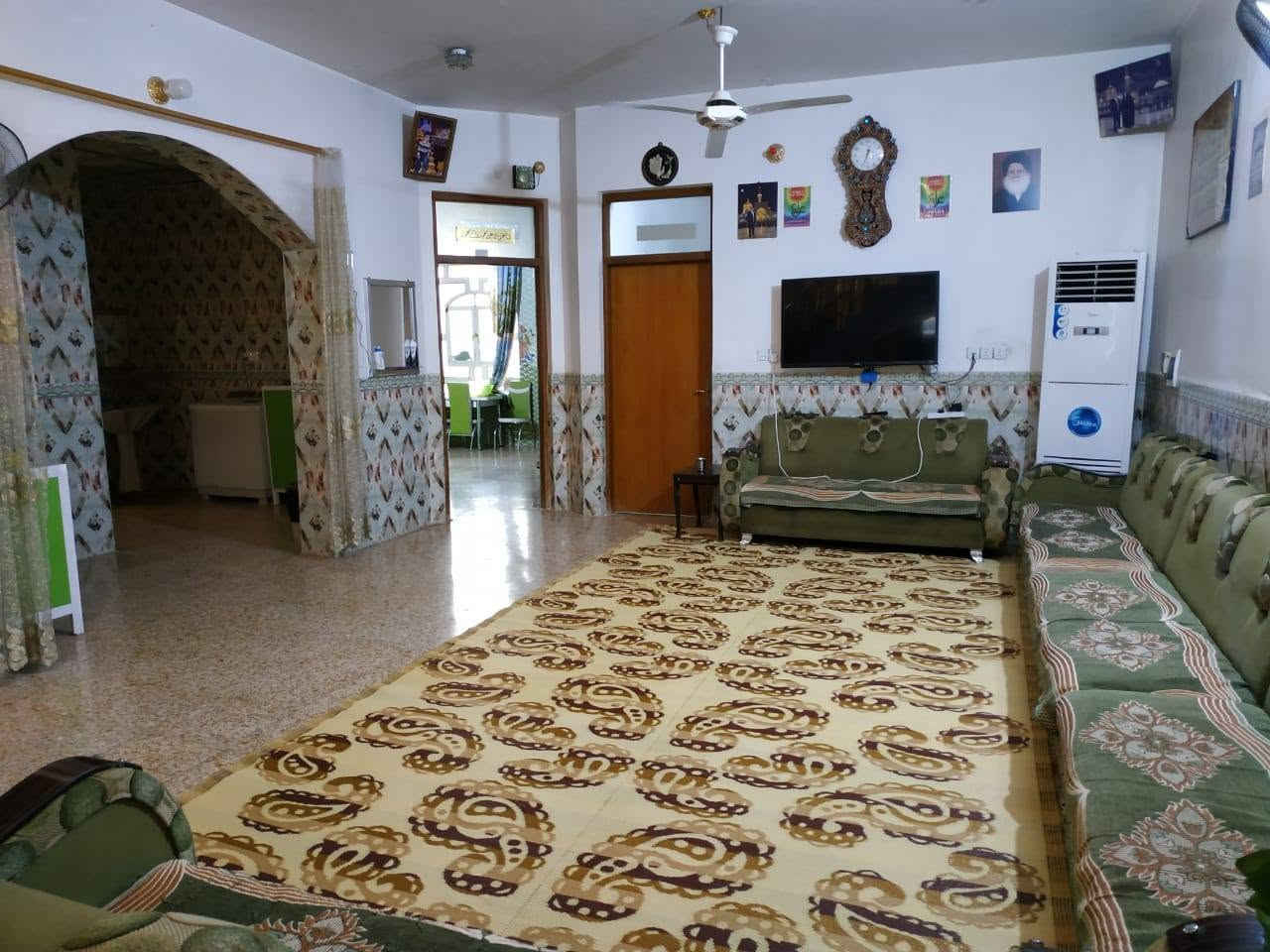 بيت ٢٤٦متر قطاع ١٥على ساحة طابقين ٤غرف نوم كونكريت مسلح كامل المواصفات السعر ٣٢٥مليون مع المجال للاستفسار مكتب سيد هاشم الذبحاوي النجف الاشرف الكوفة حي ميسان ركن شارع البوريات ***********واتساب نستقبل جميع العروض عرصات بيوت مشتملات راسلونا مع الصور على الواتساب اعلاه
