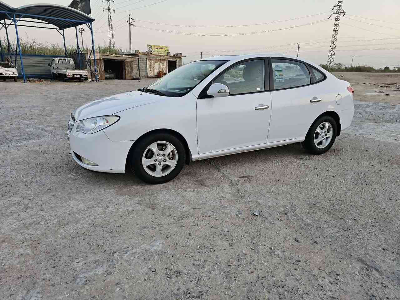 النترا صابونه
خليجي ٢٠١١ رقم بغداد  جديده ع وضع الشركه 
محرك ٢٠٠٠ دوش 
فتحه سقف 
تحكم استيرن جهتين 
شاشه كامره 
تبريد ثلج 
فول موصفات 
كفاله من الفتح والضربه والتبديل بيه صبغ داير الجاملغ الامامي وهلال خلفي شرط الفحص والسونار 
***********
