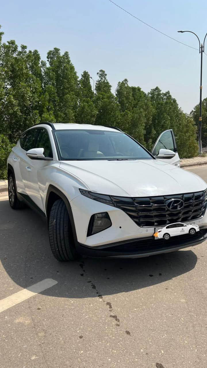 ‎ للبيع توسان خليجي 2024 🚘
‎✅ ماشية 40 ألف كم
‎✅ محرك 2000 CC
‎✅ دوش خليجي
‎✅ فول مواصفات ما عدا البانوراما
‎✅ تشغيل عن بُعد
‎✅ بردات خلفية بلادي
‎✅ كشنات كهرباء
‎✅شاشه دجيتل سرعات 
‎✅انظمة قياده ايكو سبورت نورمل 
ابل كار بلاي و اندرويد شاشه✅
بقية المواصفات معروفة 
‎سعر السياره 205 ورقه وبيها مجال للشراي
‎🔹  ملاحظة: بارد بالبنيد شبر فقط والسونار على الخاص
‎🔹 السيارة نظيفة وحالتها ممتازة
التواصل على الخاص فقط ماسنجر
أو الاتصال فقط ***********
