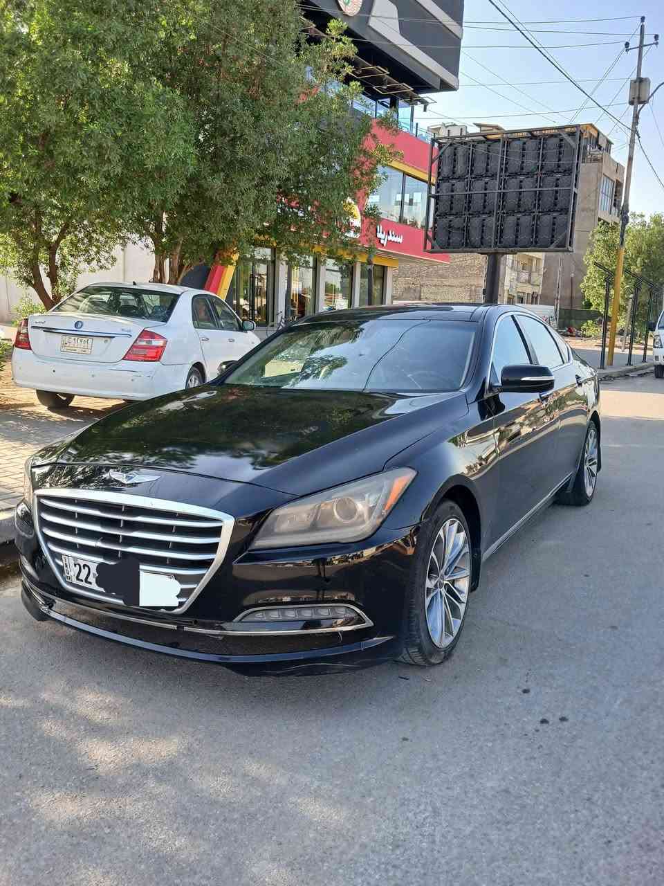 G80. 2016 جنيسز 
المواصفات:
محرك (V6) سعة 3.8 لتر يولد قوة 311 حصان
شاشة معلومات ملونه 
كشنات أمامية كهرباء + تبريد وتدفئة مقاعد
رادار أمامي خلفي جانبي مع حساسات امامي خلفي جانبي مع نقطة عمياء
تحديد مسار + تنبيه الخروج عن المسار
علامة ترحيب (شعار جينيسز) عند الاقتراب
حساسات أمامية وخلفية 360 درجه
مرايا تعتيم ذاتي + قلاب + هيتر + شعار جينيسز
لايت LED نهاري وليلي + عدسات زينون عالي واطي أوتو
خاصية الصعود المريح (الكشن يرجع للخلف مع الستيرن عند النزول)
خفض صوت التبريد والصوت تلقائياً أثناء الاتصال
نظام صوتي Lexicon منـ 17 سماعة
4 وضعيات قيادة: عادي – إيكو – سبورت -ثلوج
ستيرن كهرباء
كير  8 نمر مع شفتات ستيرن
بانوراما كامل
خزن ميموري لوضعيات الكشن لـ 3 وضعيات
بردة خلفية كهربائية تنزل عند الرجوع للخلف + بردات جانبية خلفية عدد 2
تبريد 3 مناخات منفصل
جام أوتو 
تنبيه تصادم+قياده ذاتيه+ اوتو هولد + مثبت سرعة ذكي يحافظ على المسافه بينك وبين السيارة الامامية
ترحيب عند الاقتراب وبصمة ابواب
رقم اربيل انكليزي تحويل مباشر
(باتري جديد+إدامة ماصارلها اسبوع)
حادثها جاملغ خلفي الايمن فقط وصبغ ربع البنيد ودعاميه 
السعر 120 وبيها مجال 
P7766326355
عنواني بغداد الدوره
