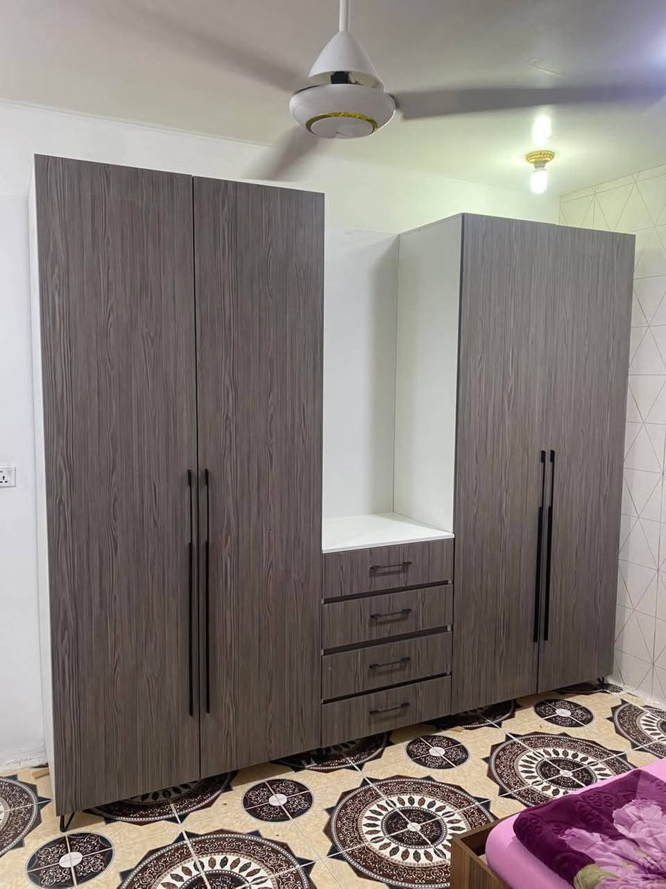 يوجد لدينا أنواع كناتير تركي حسب طلب الزبون نقد قسط شهري استفسار ***********
