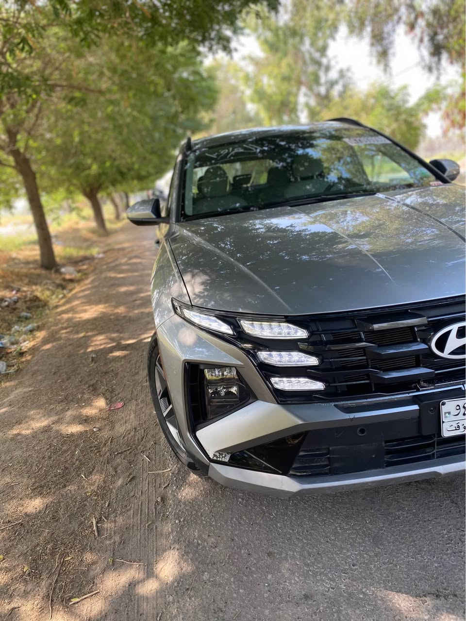توسان فئة SEL  موديل  Hyundai Tucson 2025 
وارد أمريكي بدون ارباك بدون صبغ بدون تبديل  
بدون رقم
المواصفات
المحرك

* 2.5 لتر 4 سلندر
* 187 حصان
* قير أوتوماتيك   

التجهيزات الخارجية

* الويل  18 إنج مع تخم تاير جديد
* ليتات LED كاملة
* مرايا كهربائية مدفأة
* فتح باب بالبصمة
* باب خلفي كهربائي Smart Liftgate

الداخلية

* شاشة 12.3 إنج
* شاحن لاسلكي
* تشغيل بصمة
* مقعد السائق كهربائي 
* تكييف أوتوماتيك مزدوج
* USB-C خلفي للأهل أو الأطفال  

أنظمة الأمان

* رادار أمامي
* مثبت سرعة ذكي
* تنبيه النقطة العمياء
* المحافظة على المسار
* فرملة طوارئ
* كاميرا خلفية
* تحذير حركة خلفية  
* *********** المحاويل, بابل
