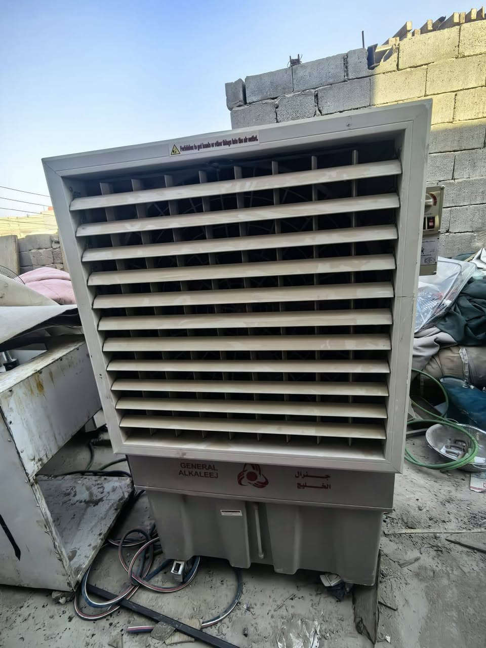 مبردات من شركة جنرال حجم كبير ارتفاع 175 العدد 3
تواصل : ***********
