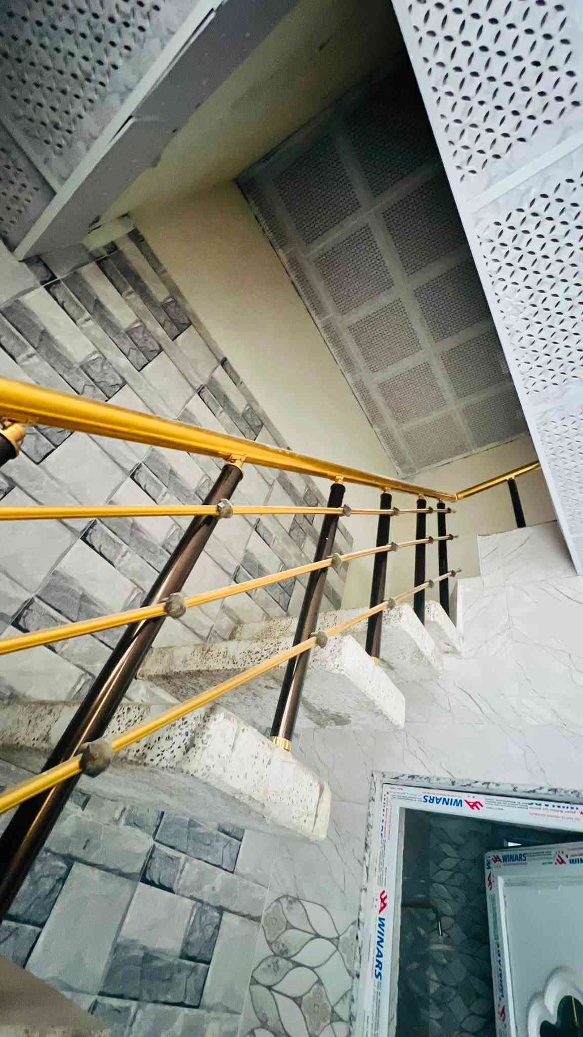 دار 50 متر للبيع
النداء  رقم العقار 46401
بناء جناي درجه اولى طابق واحد
للتواصل ***********
